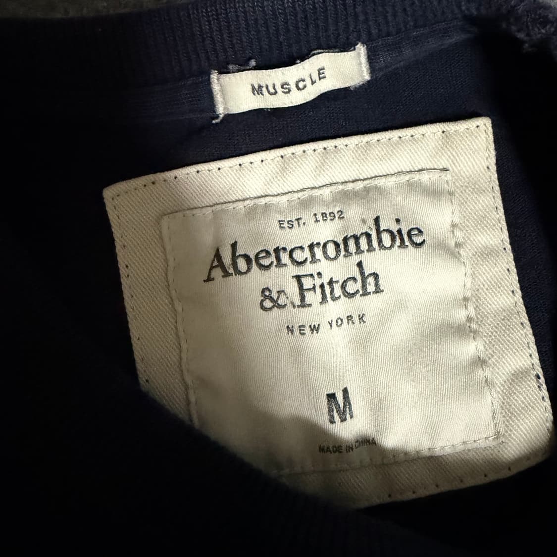 아베크롬비 네이비 긴팔티 m 상품이미지3