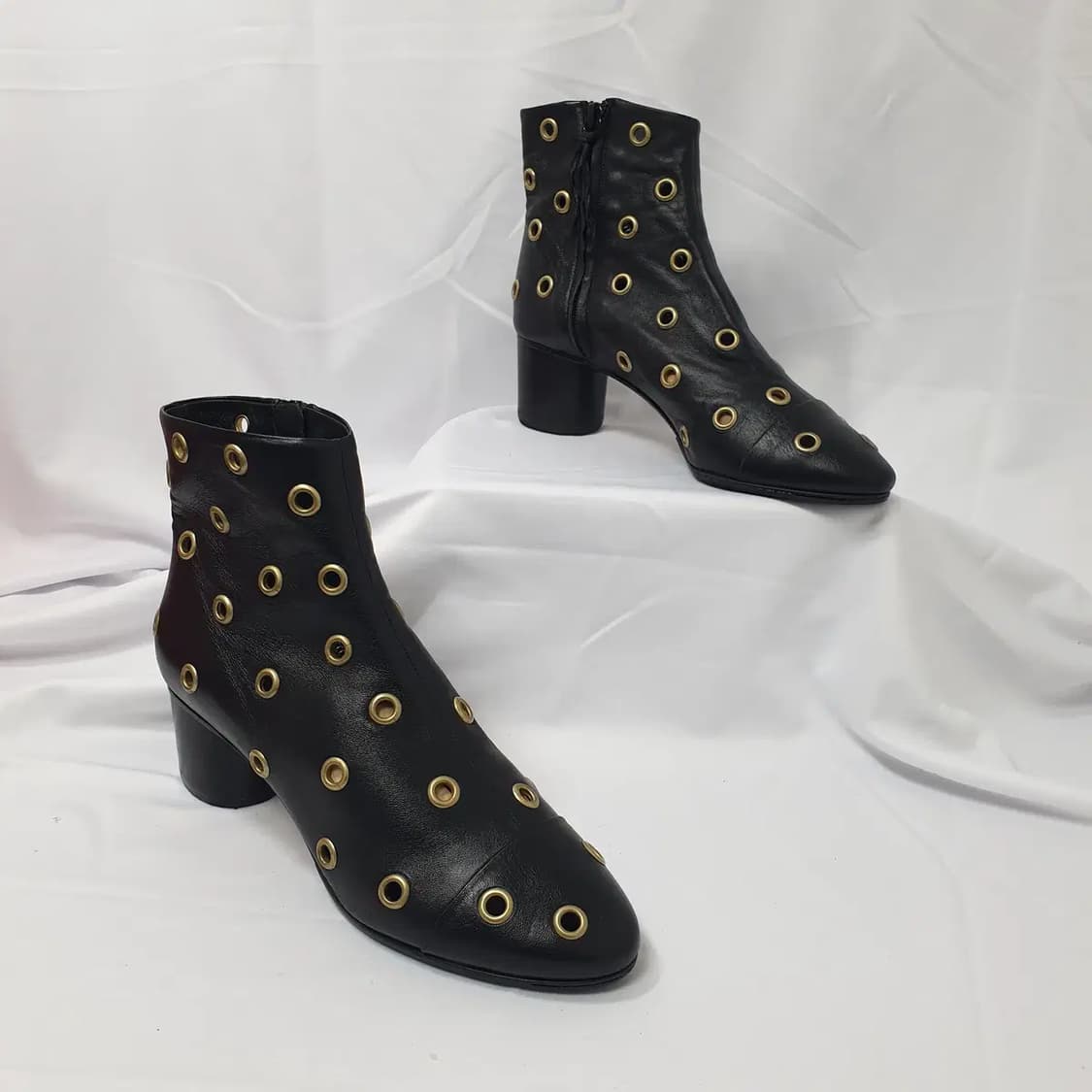 39/250 이자벨 마랑 다네이 아일릿 레더 앵클 부츠 상품이미지4