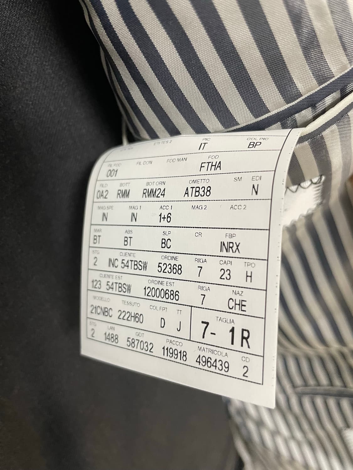 톰브라운 수트 차콜 상품이미지4