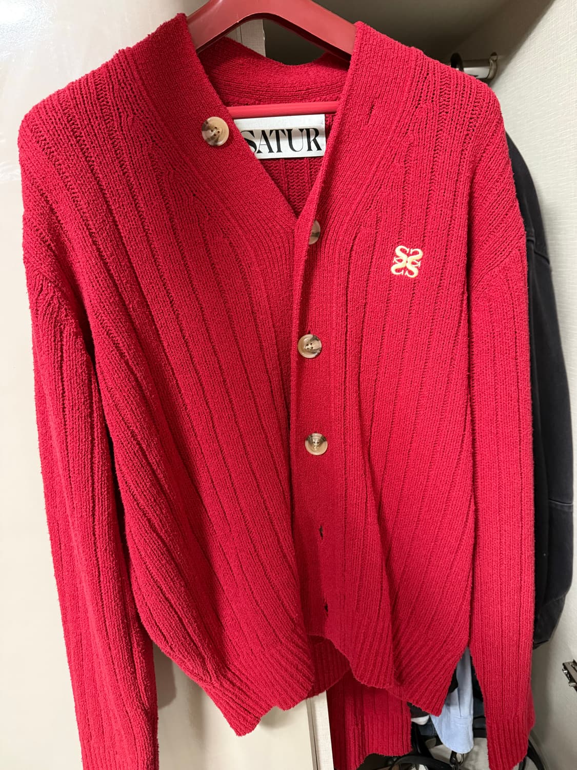 세터 파로 오버 사이즈 부클 가디건 버건디 레드 상품이미지1