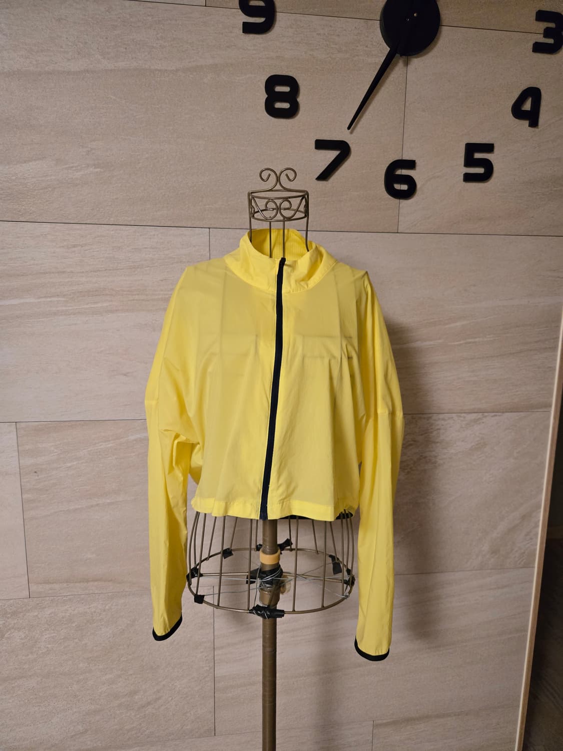 [m] 나이키 여성 이중 바람막이 자켓 러닝복 상품이미지8