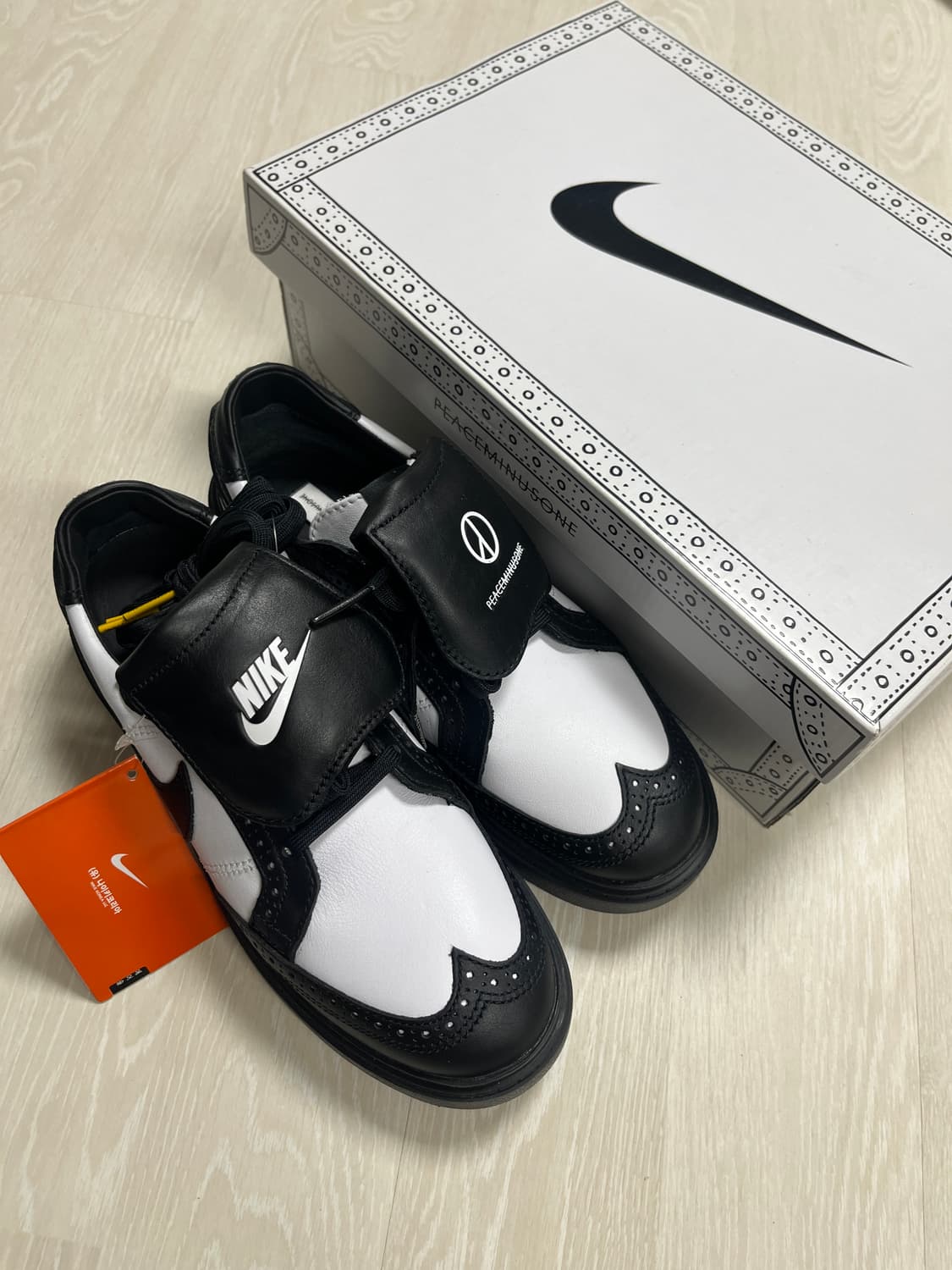 나이키 x 피스마이너스원 권도1 검흰 250 새상품 상품이미지1