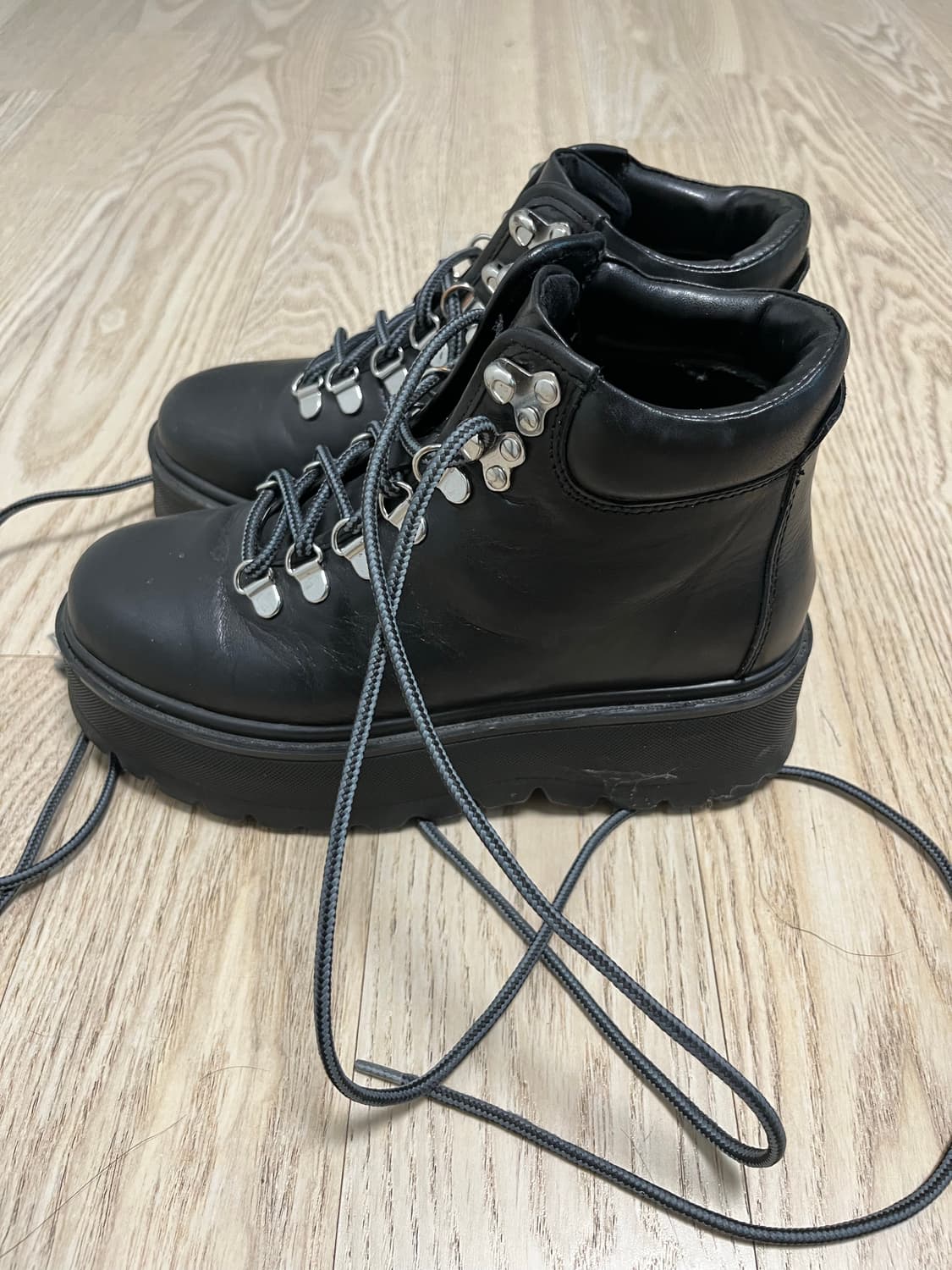 Steve madden 블랙 워커 부츠 상품이미지2