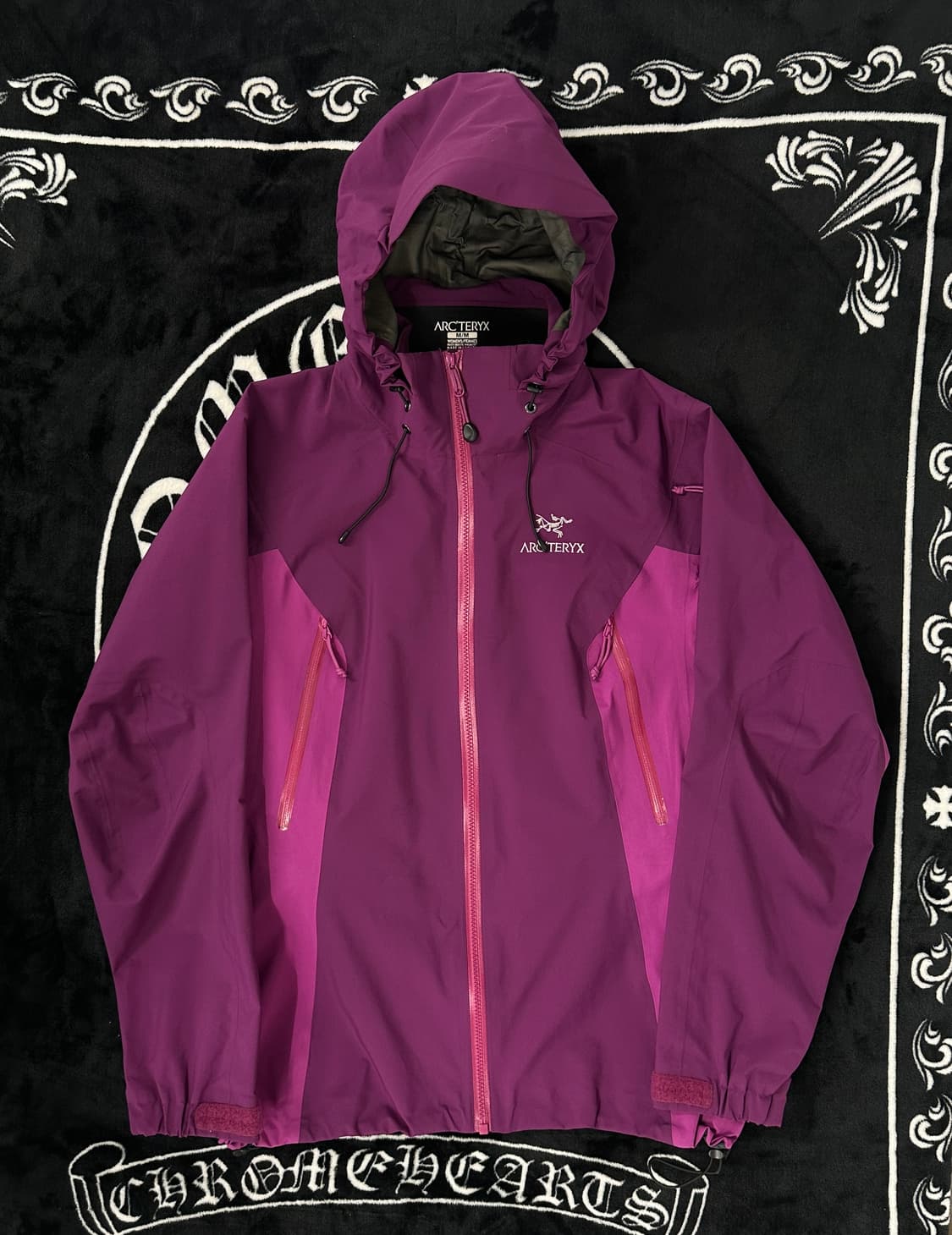 아크테릭스 고어텍스 베타 퍼플 바람막이 m(95-100) 상품이미지2