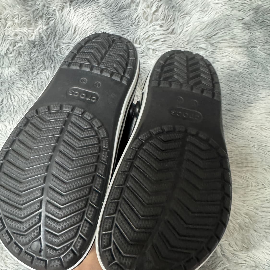 크록스 블랙US10 (265)사이즈 새것  상품이미지4