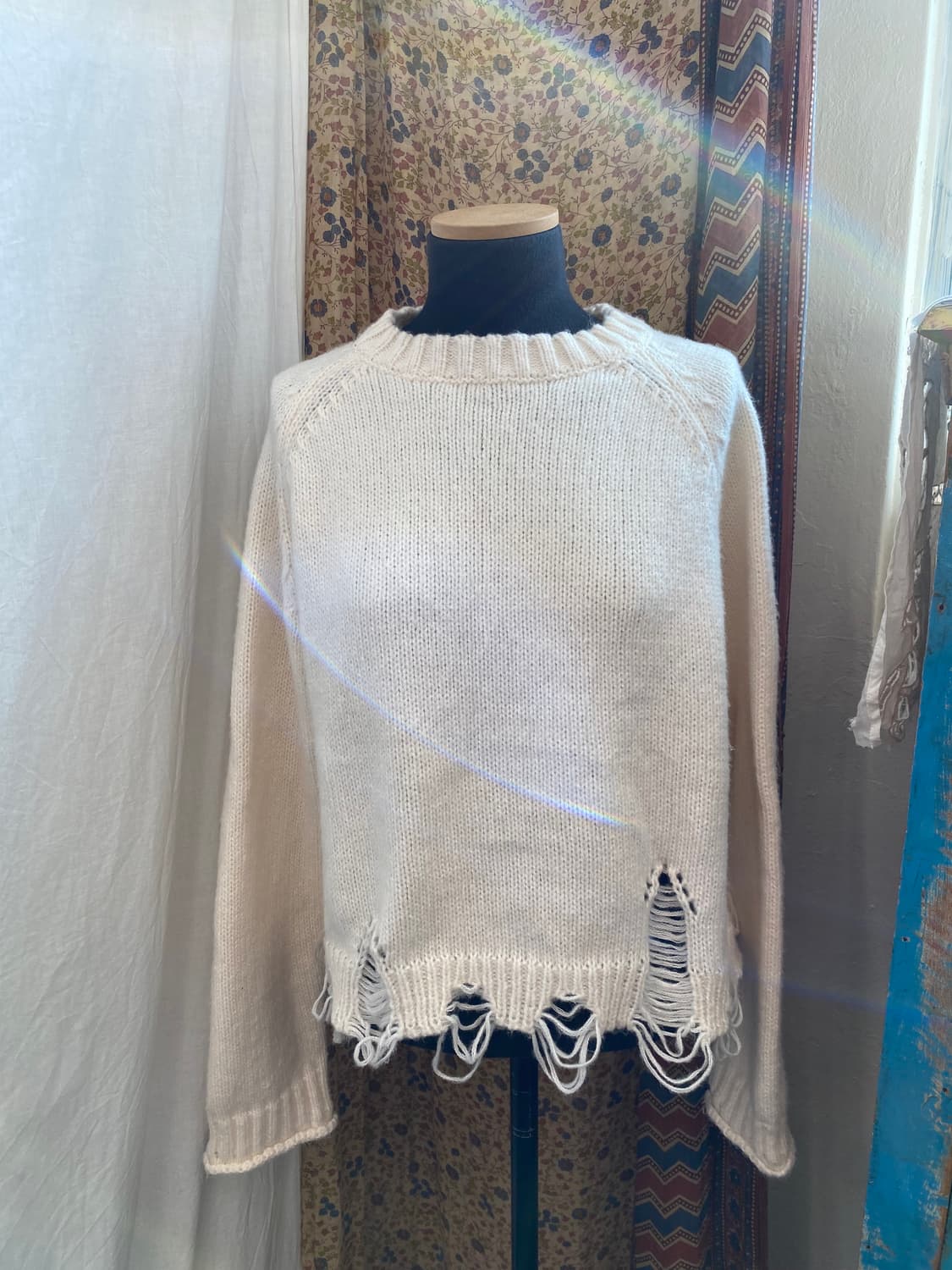 화이트 데미지 니트(L) 상품이미지1