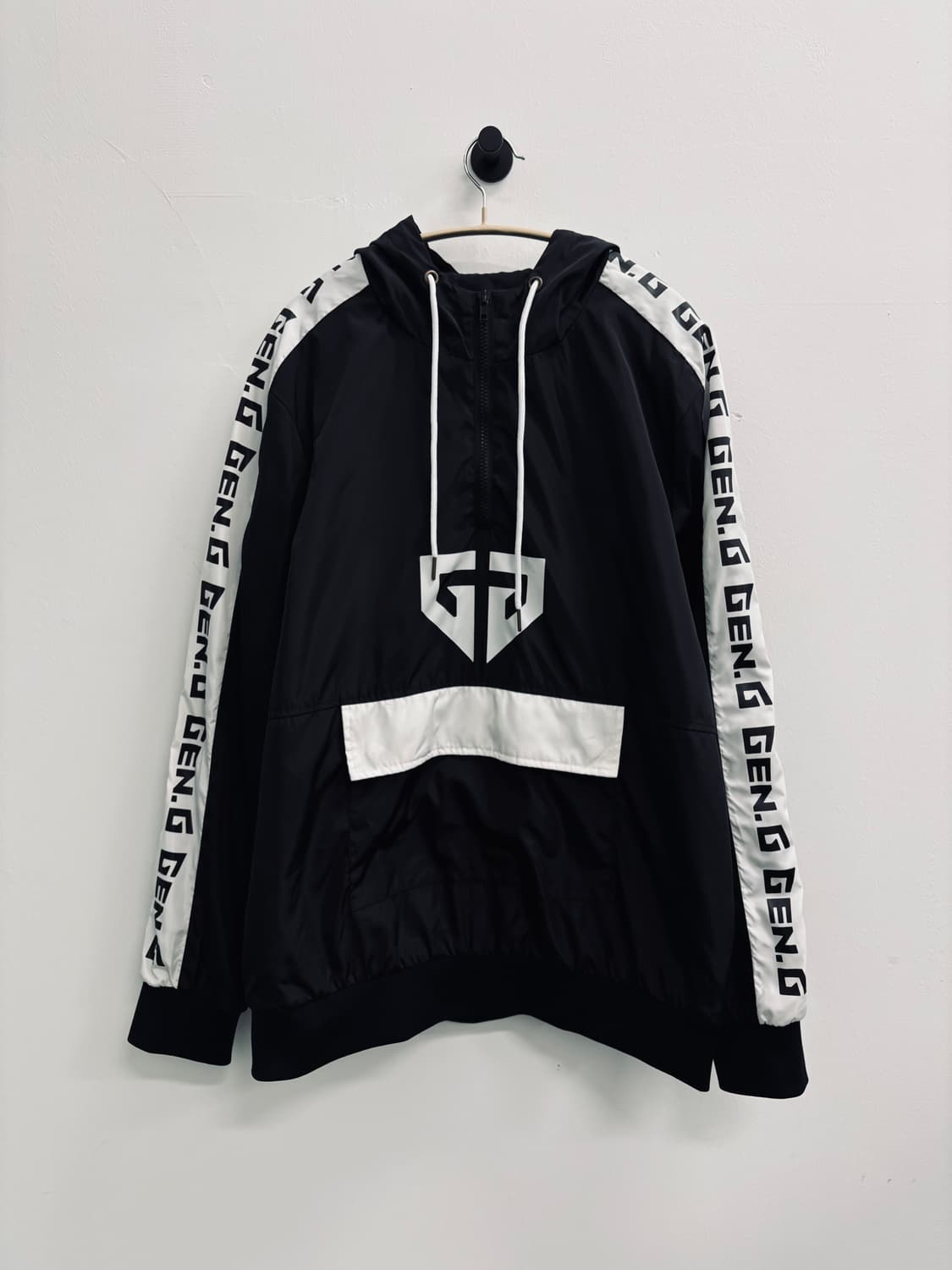 GEN.G(젠지) 오피셜 사이드 라인 아노락 상품이미지1