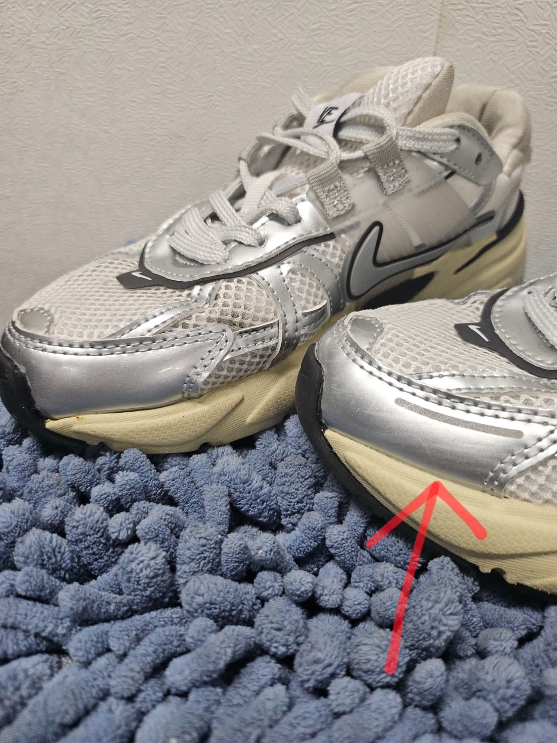 나이키 V2K 런 퓨어 플래티넘 라이트 아이언 오어 235 상품이미지7