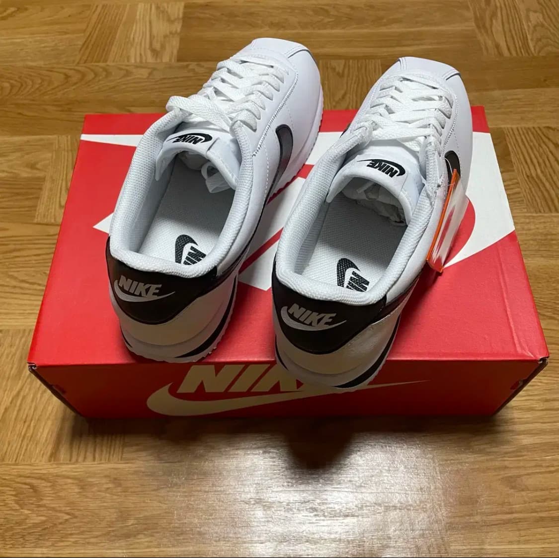 나이키 코르테즈 DM4044-105 흰검 새상품 275mm 상품이미지2