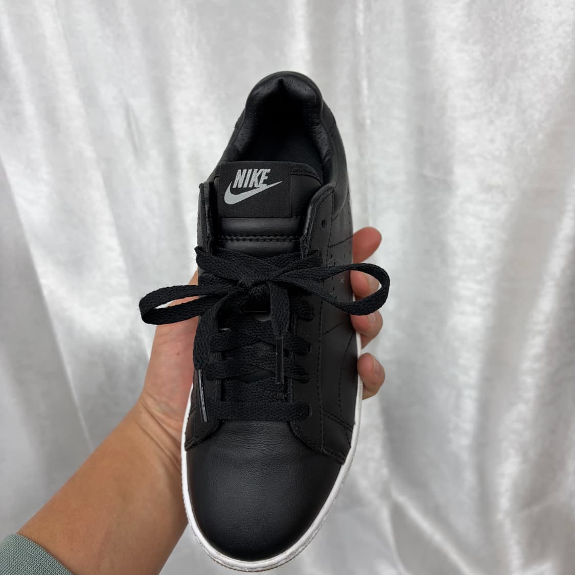 나이키 코트 클래식 울트라 레더 스니커즈 사이즈230  상품이미지9