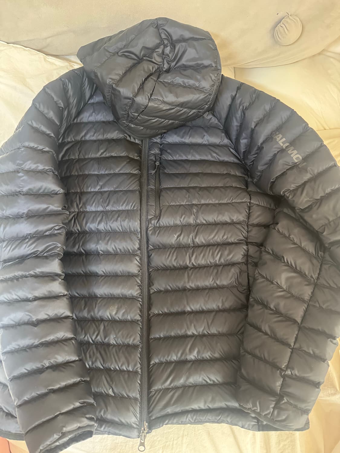 살로몬 경량패딩 L 상품이미지1