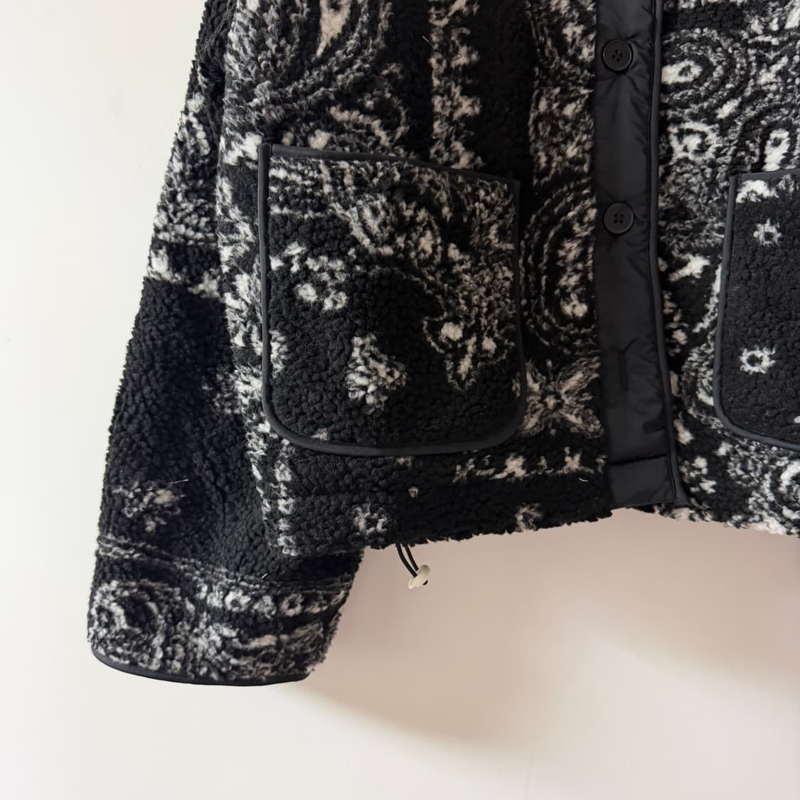 새상품 여자 페이즐리 누빔 점퍼 상품이미지2