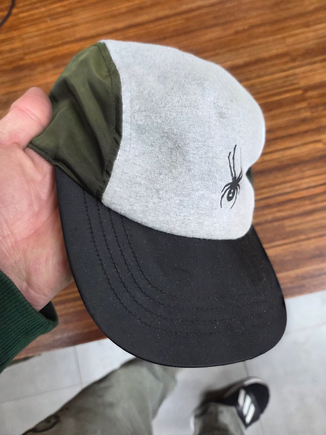 스파이더 글로시 캠프캡 모자 프리  상품이미지1