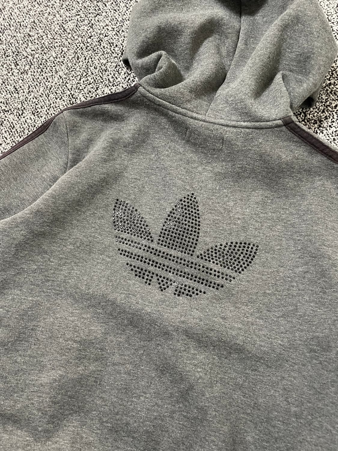 빈티지9. 아디다스 스터드 큐빅 트레포일 후드티셔츠 기모 Y2K 핀터깔 상품이미지3