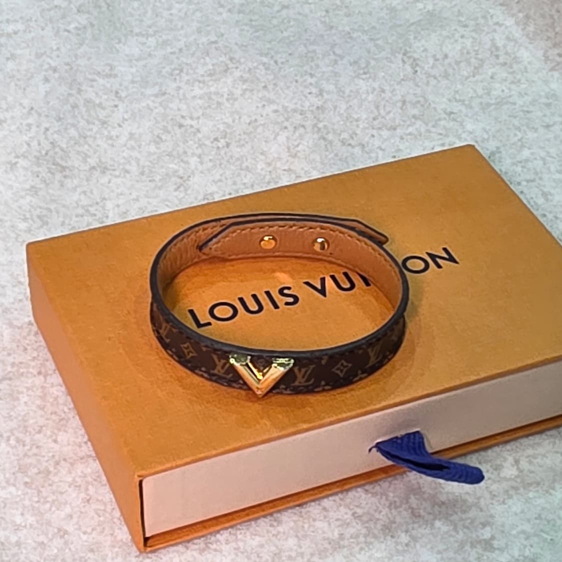 루이비통 모노그램 에센셜v 팔찌 m6042 상품이미지7