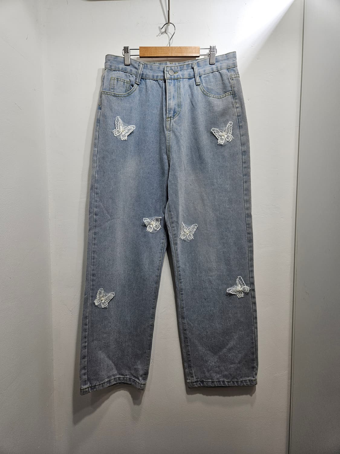 레이스 나비 디테일 연청 데님 [새상품] 상품이미지9