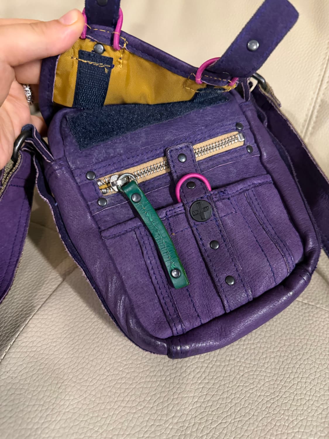 Tough stud detail purple crossbag 상품이미지4