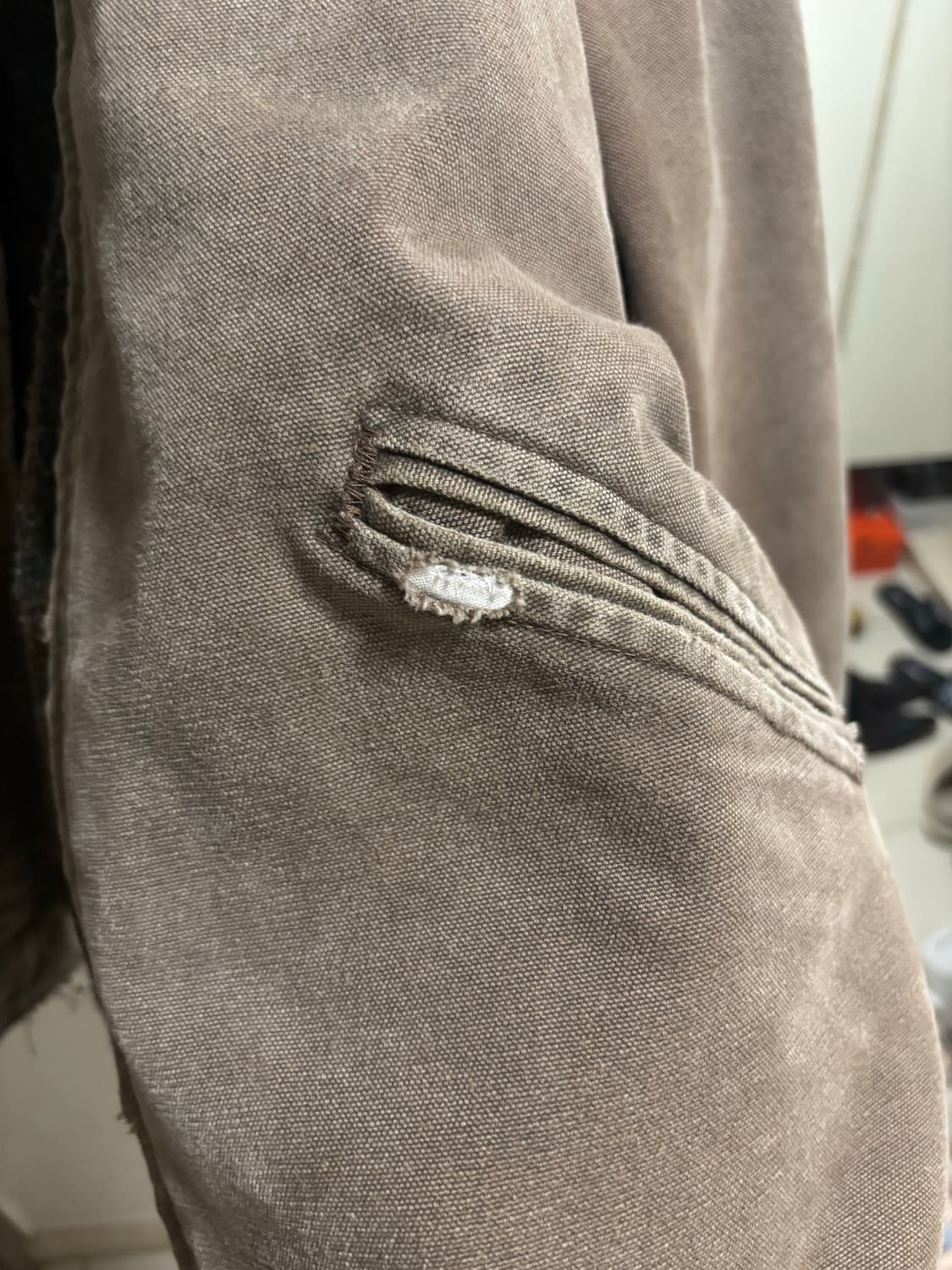 칼하트 디트로이트 자켓 J43 cht (size: XL) 상품이미지3
