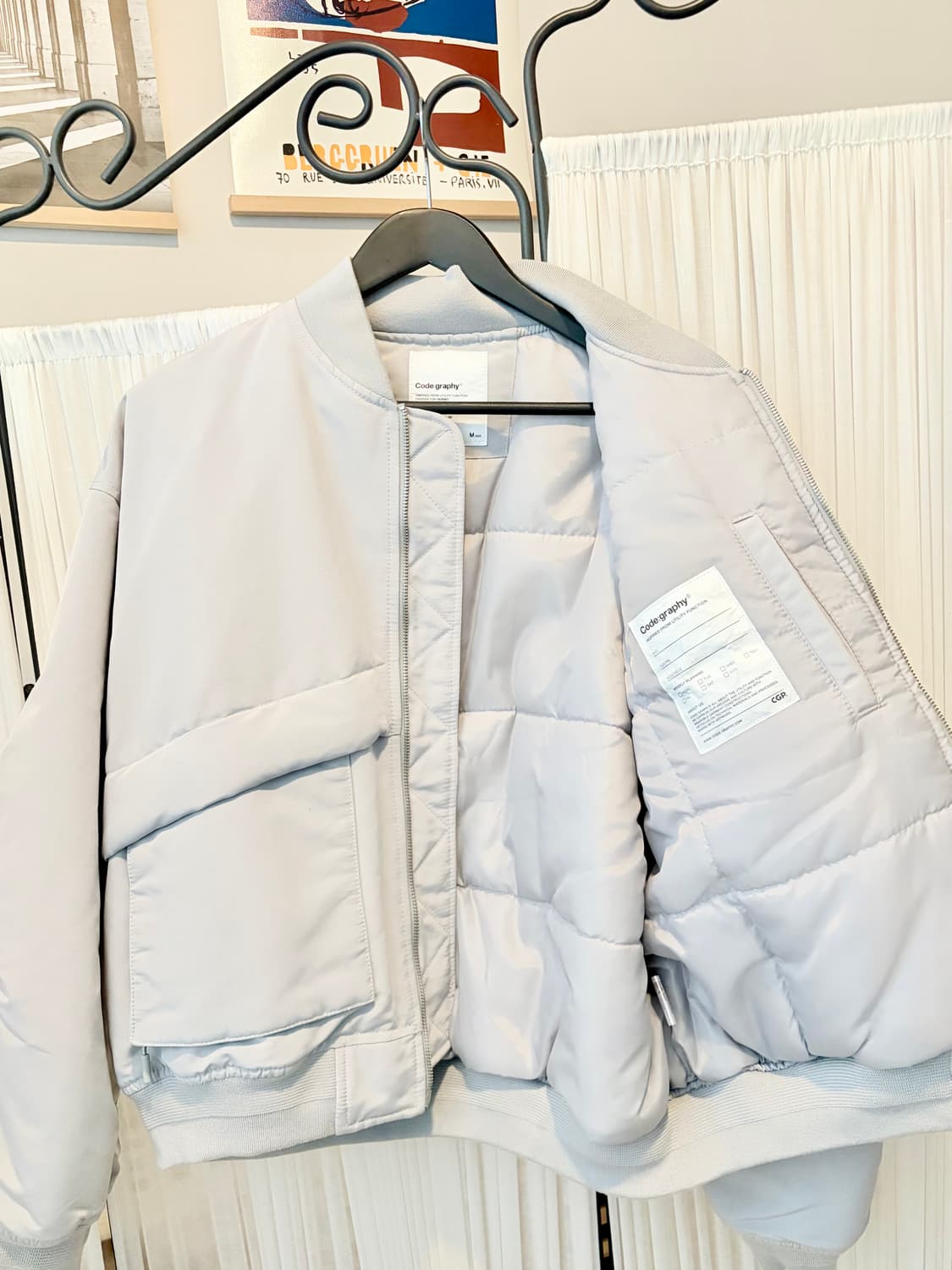 (미착용 새상품) 코드그라피 봄버 자켓 그레이 화이트 상품이미지2