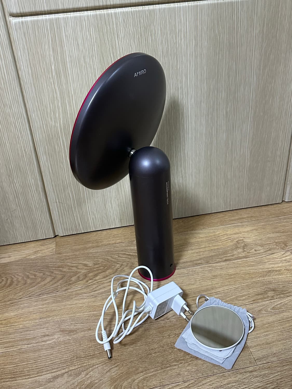 이사배 아미로 무선 거울 1세대 상품이미지3