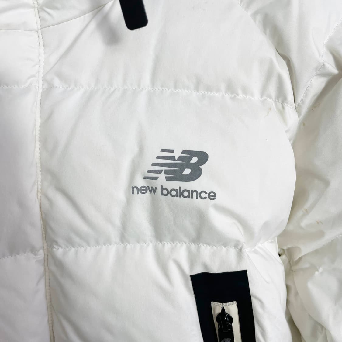 D2 뉴발란스 여성용 화이트 컬러 롱 다운 재킷 95사이즈 상품이미지4