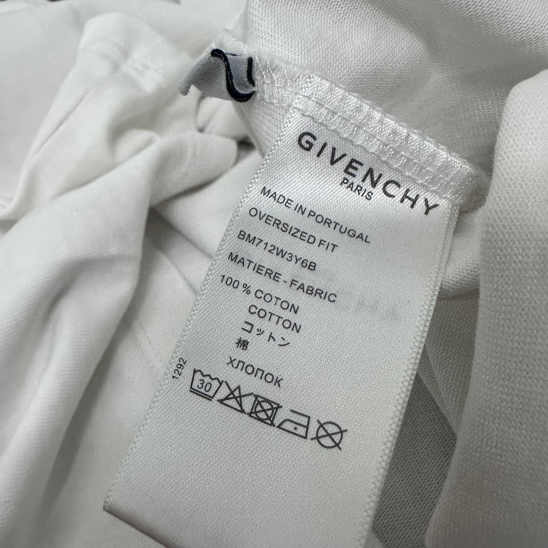 GIVENCHY 지방시 반팔티셔츠 M 상품이미지8