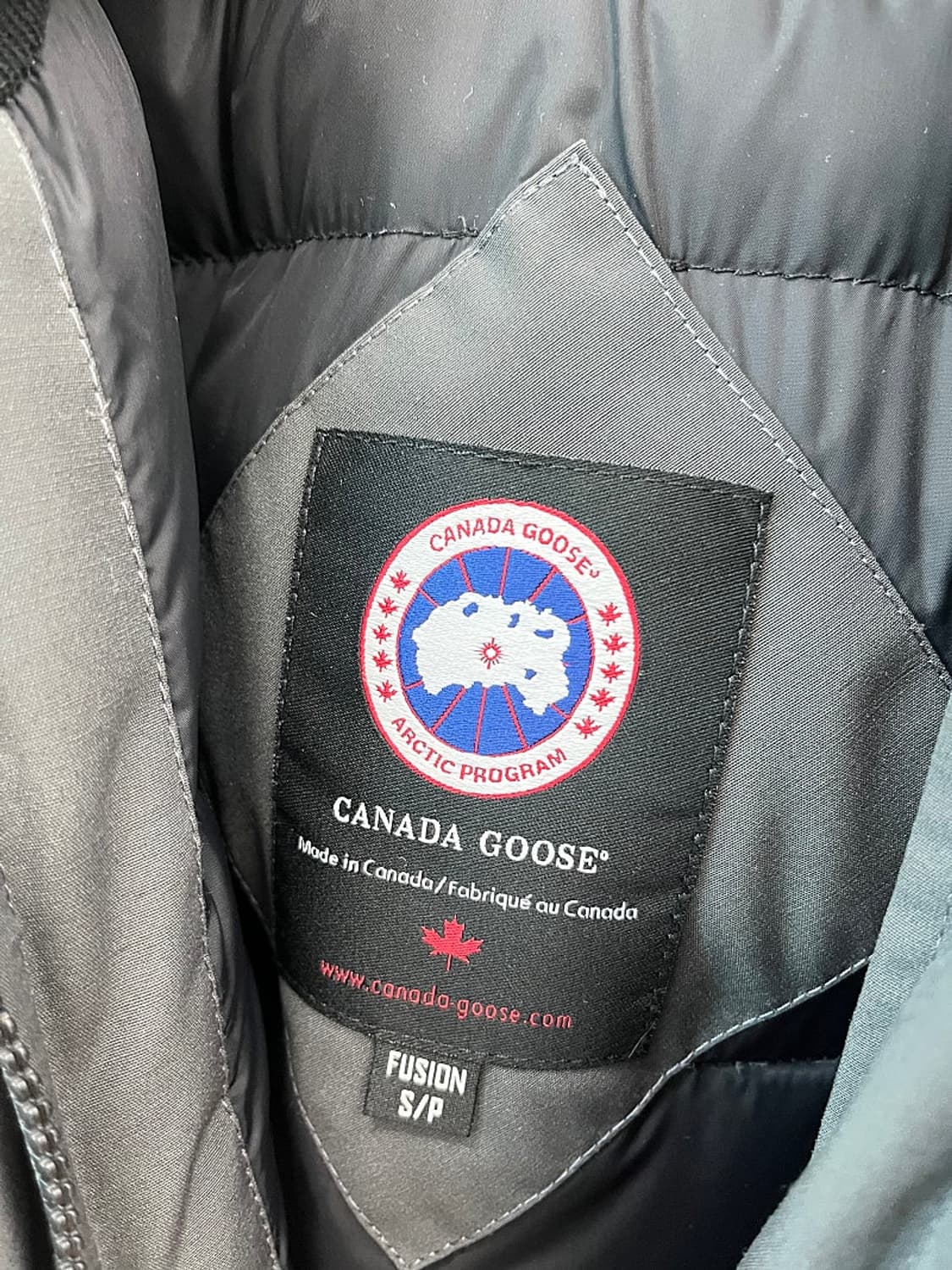 여) 캐나다구스 그레이 켄싱턴 다운파카  상품이미지6