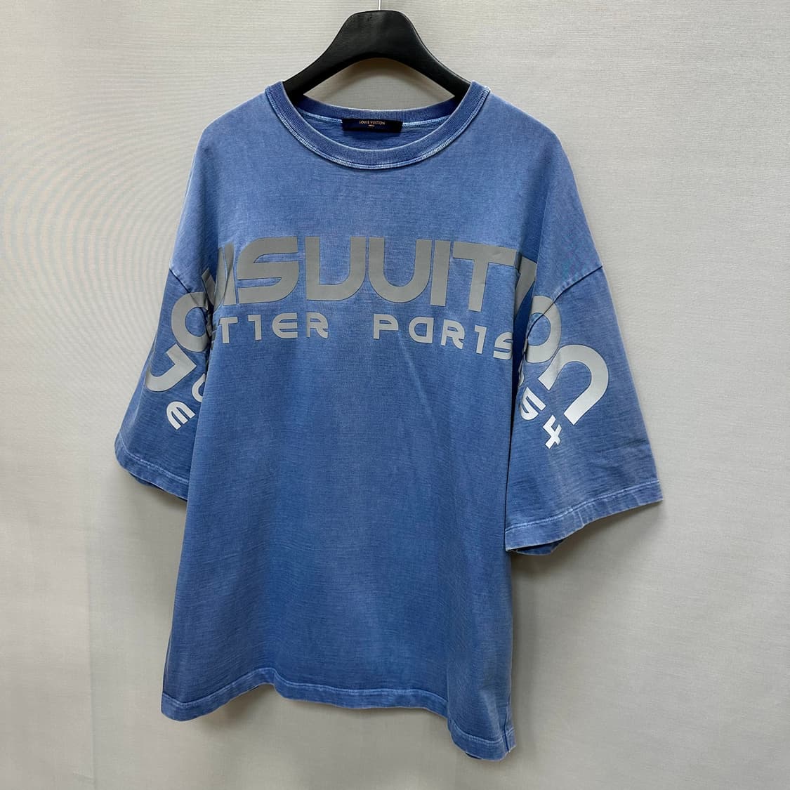 루이비통 리플렉티브 로고 반팔티 ( 110 ) 상품이미지2