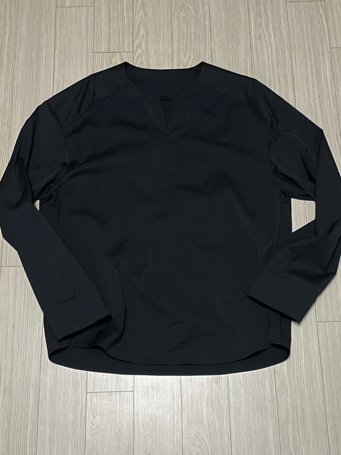 시스템 옴므 블랙 나일론 긴팔 티셔츠 100 상품이미지1
