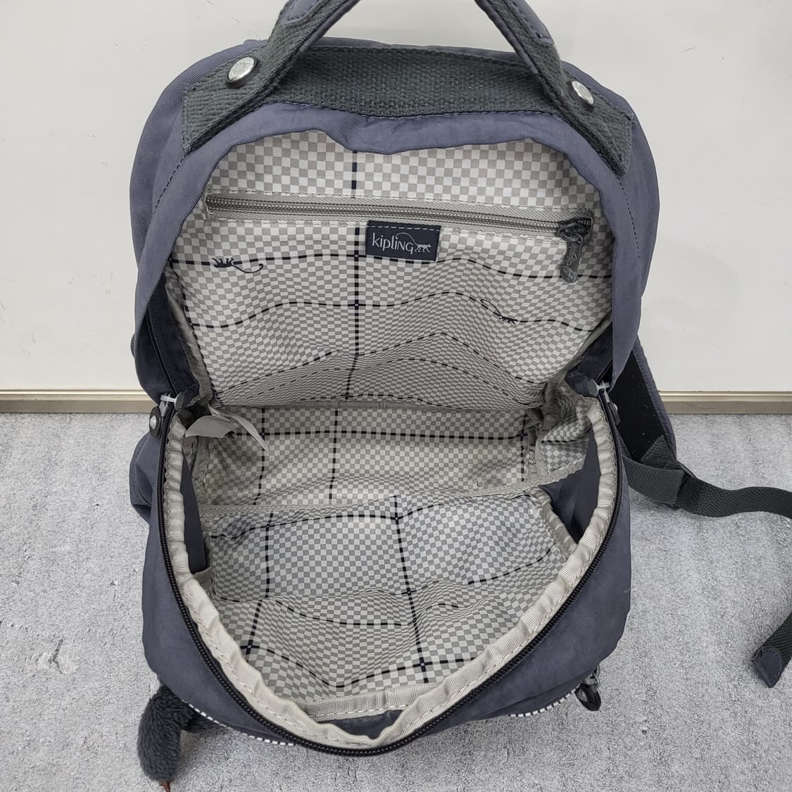 상태좋은 키플링 매력적인 네이비 색상 백팩 상품이미지9