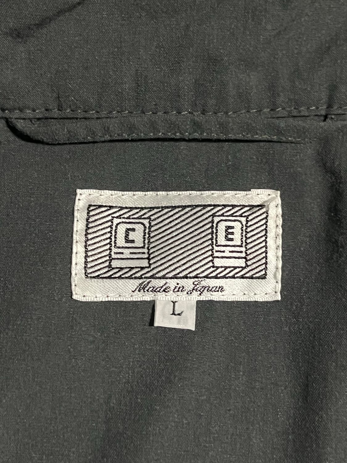 [L] 카브엠트 스탠드 카라 집업 자켓 차콜 상품이미지4