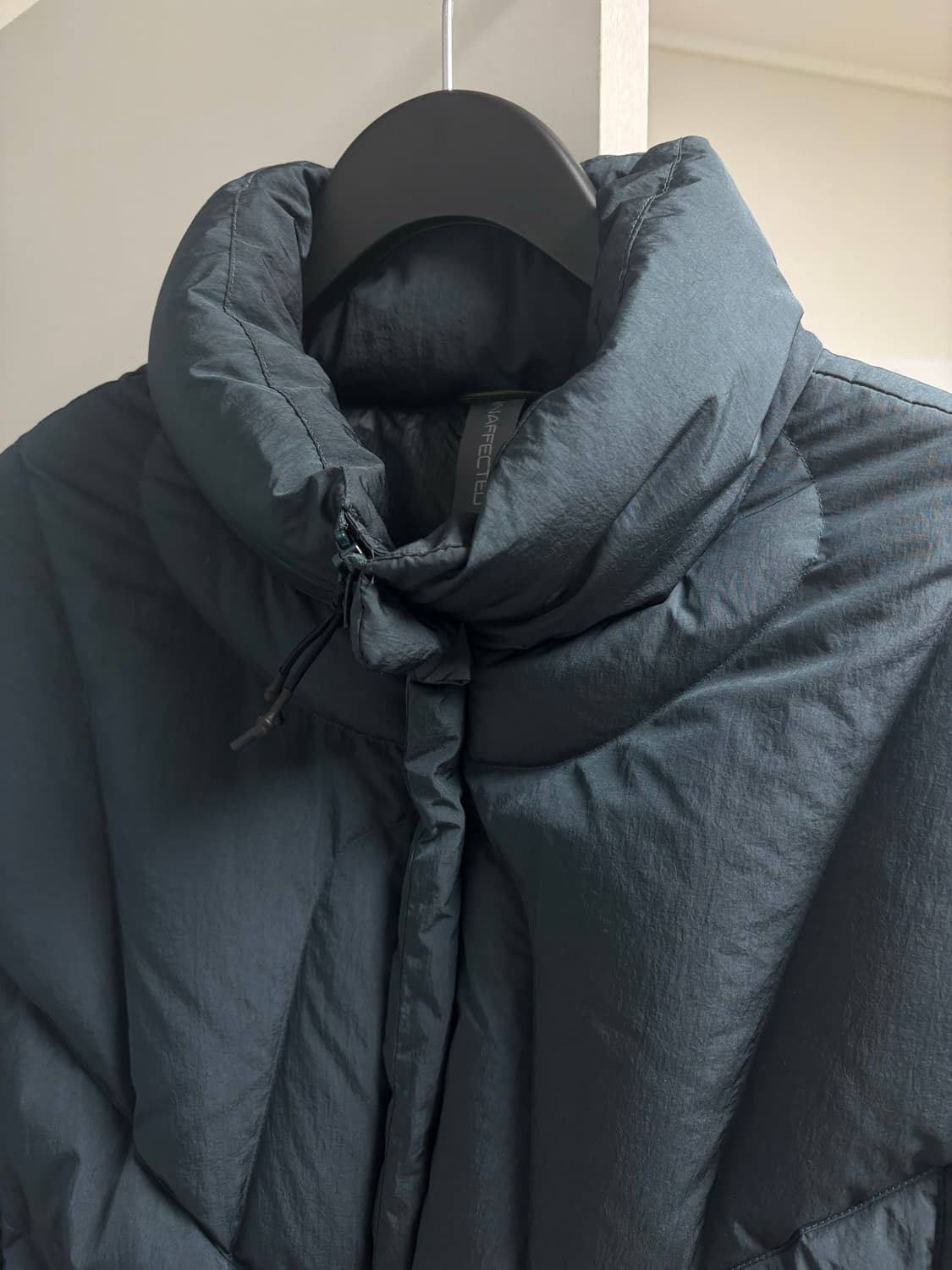 언어펙티드 콘트라스트 패널 다운 패딩 M 상품이미지1