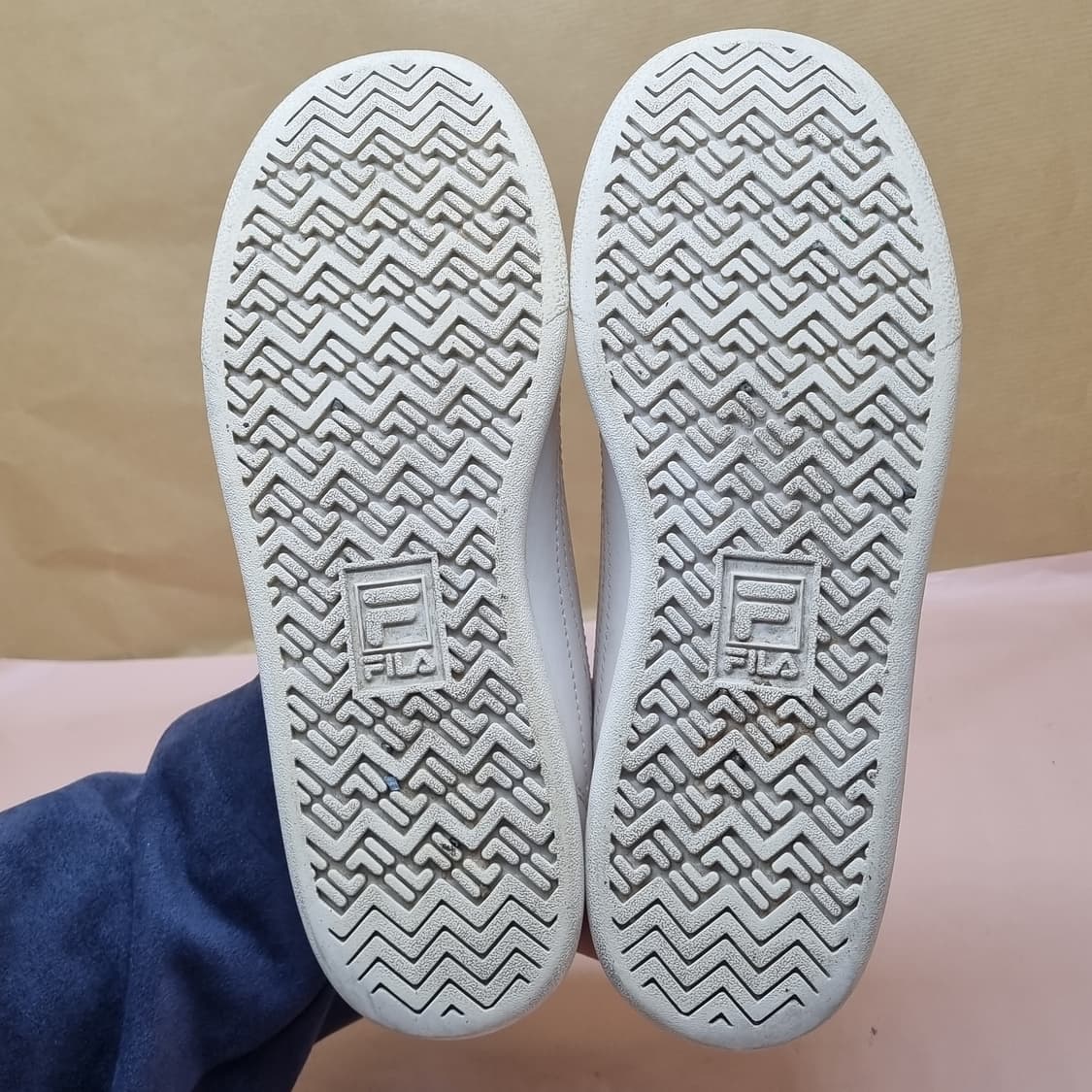 휠라 코트에이스 여성스니커즈 230 상품이미지3