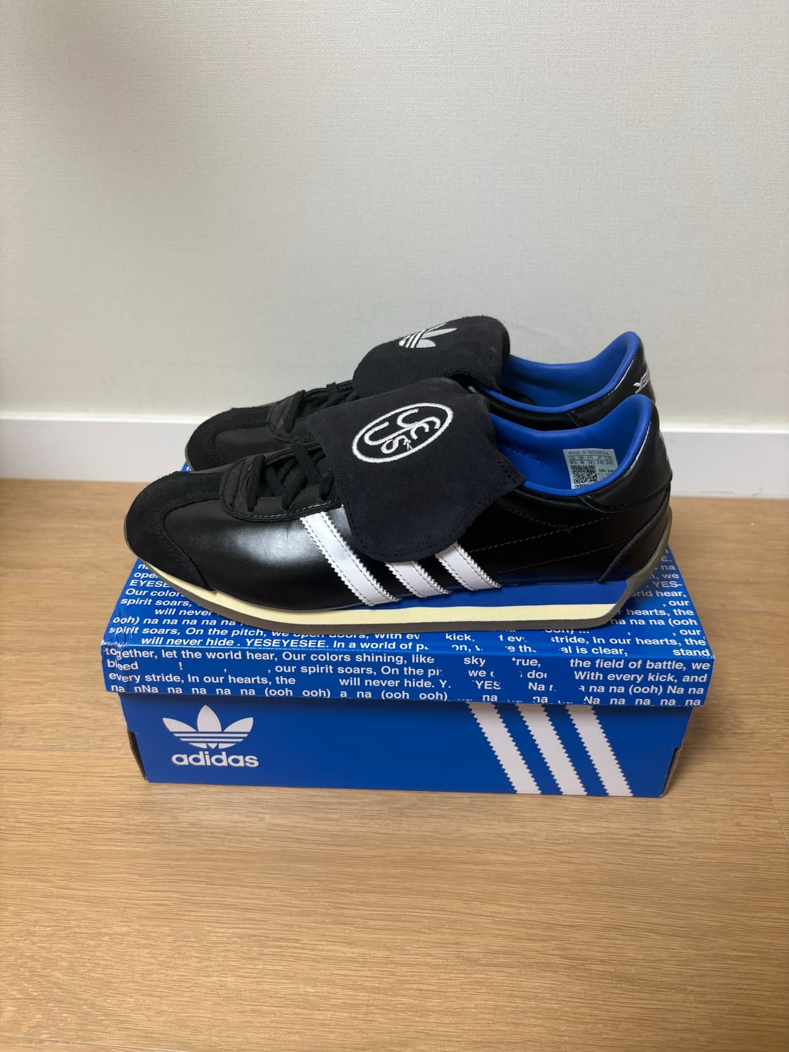 Adidas x Yeseyesee 컨트리 OG 코어 상품이미지3