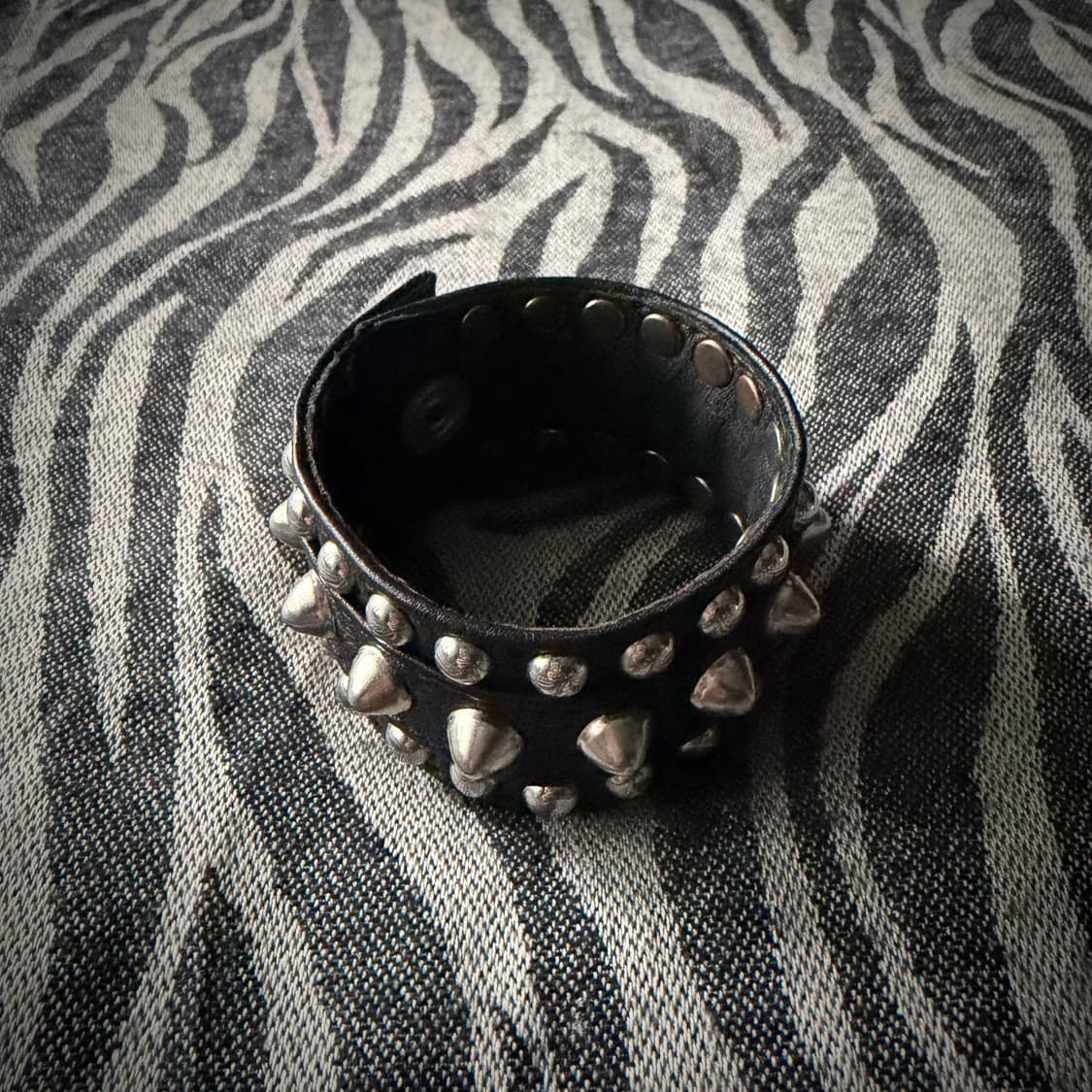 Ginzi stud bracelet 상품이미지1