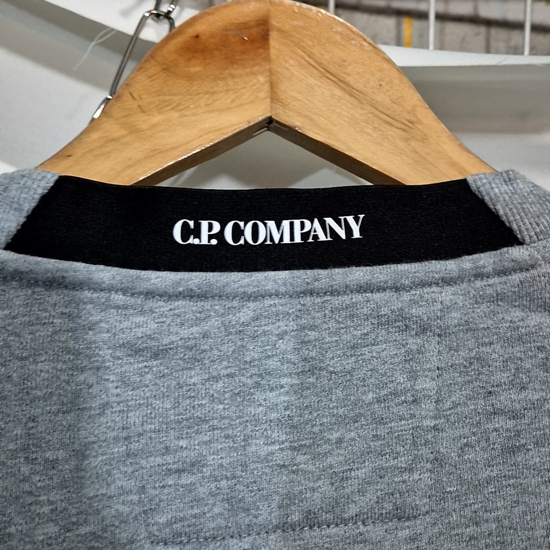 cp컴퍼니 고글 맨투맨 상품이미지4