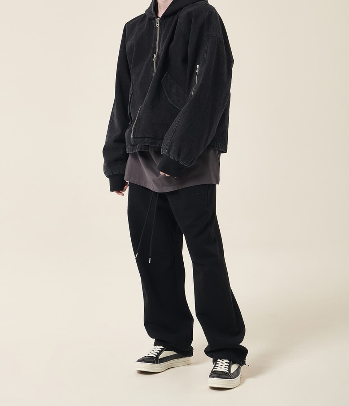 새제품급 L) 에스큐 프론트 라인 레귤러 롱 스웻팬츠 블랙 상품이미지2