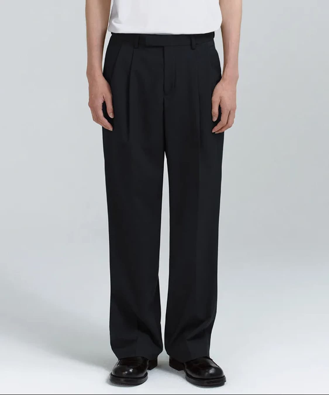 무신사 스탠다드 리얼 와이드 히든 밴딩 슬랙스 [블랙] 36 상품이미지1