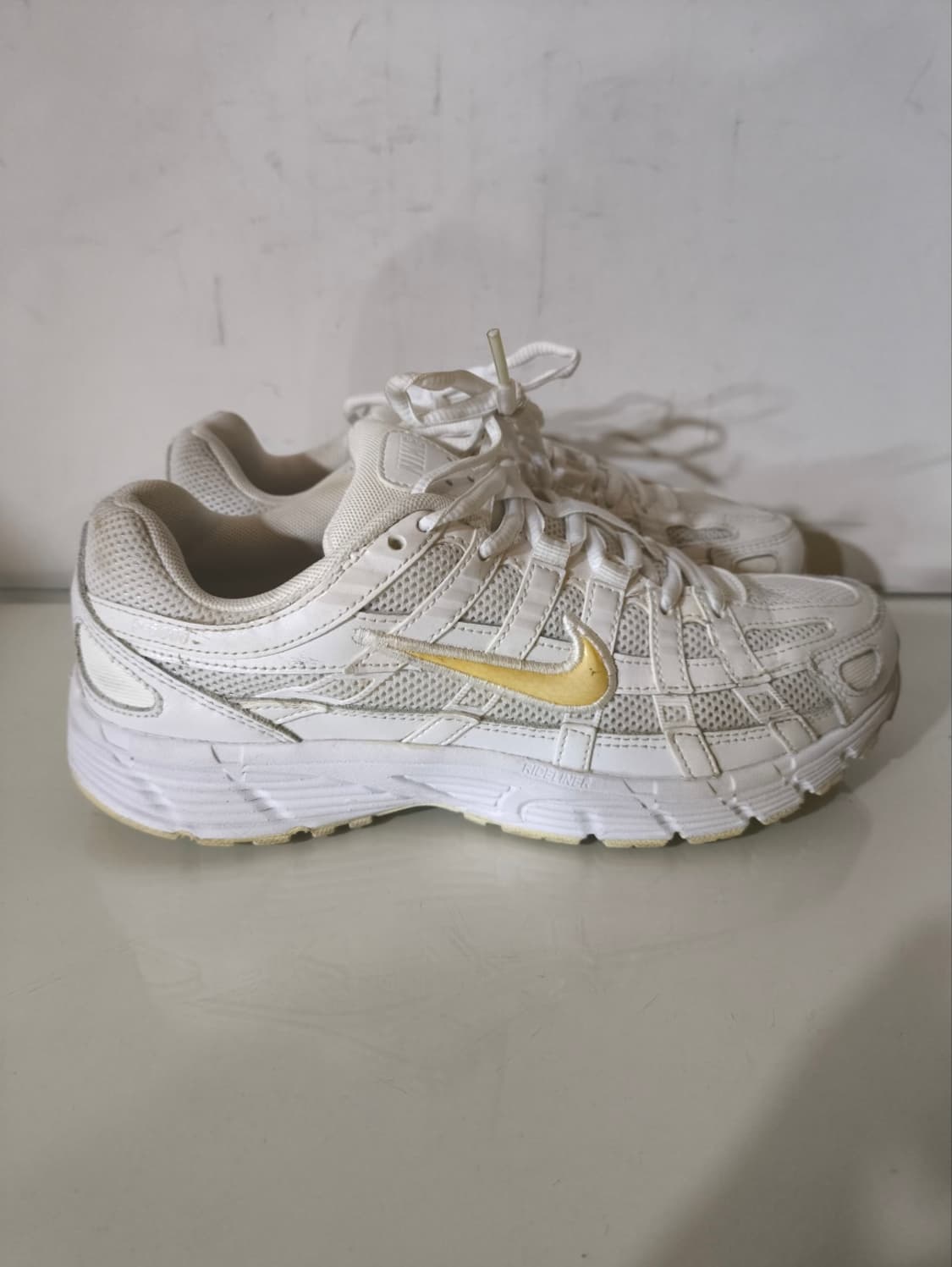 245mm 나이키 p-6000 운동화 상품이미지2