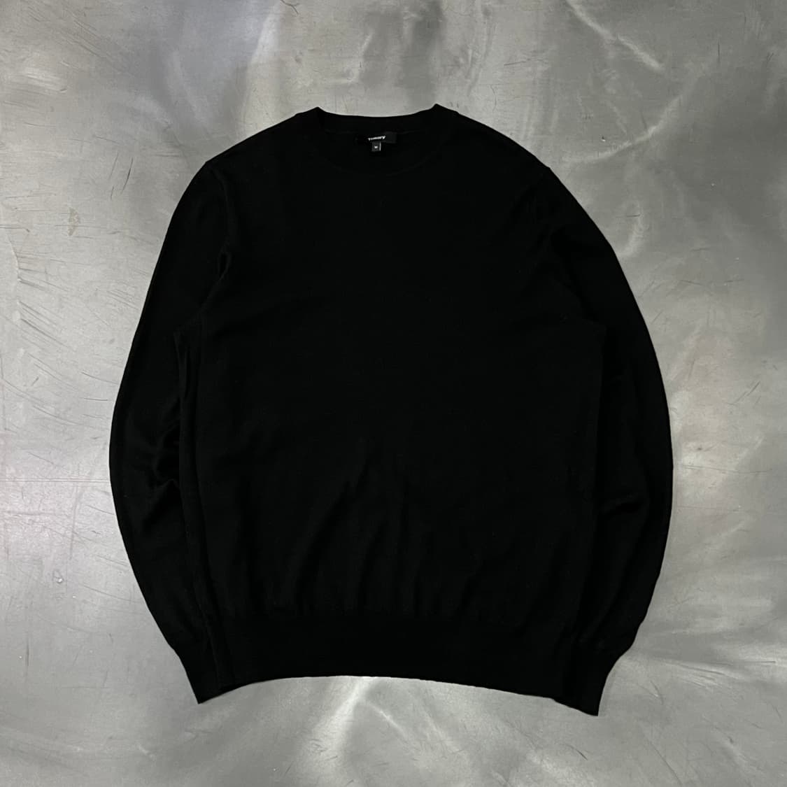  띠어리 미니멀 울 니트 y14414 상품이미지1