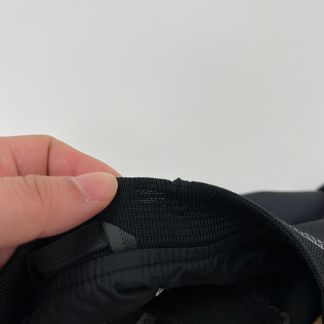 NIKE 나이키 암 스우시 블랙 웜업 상품이미지5