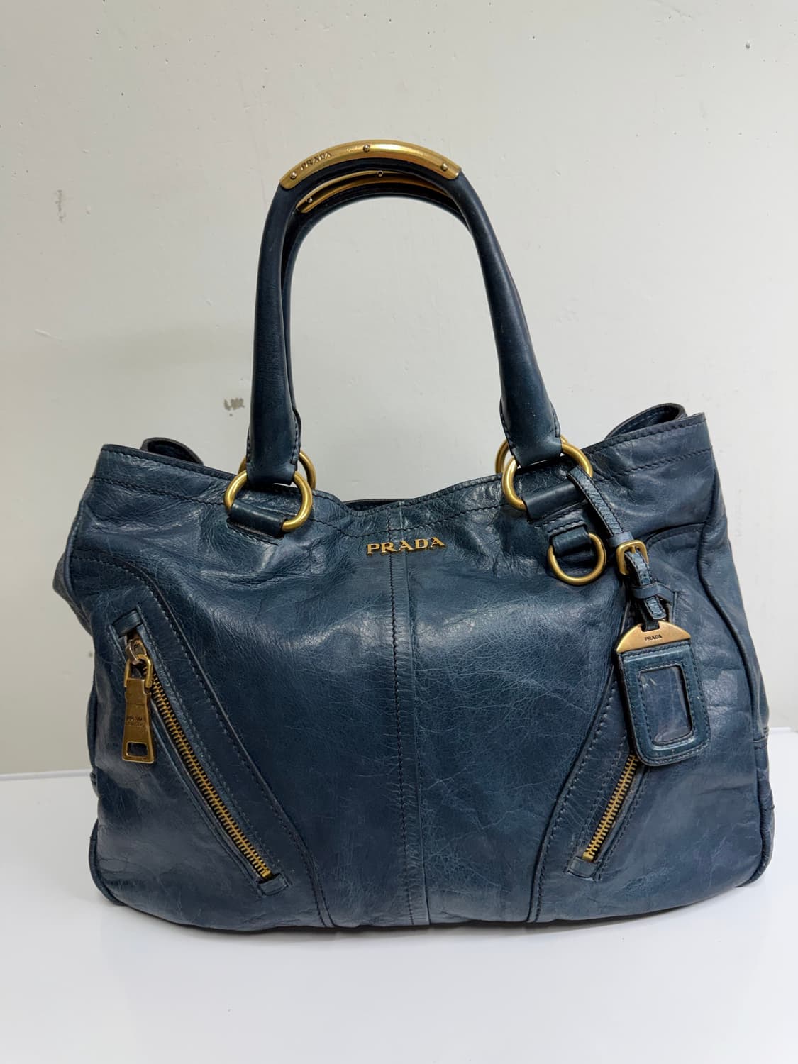 [정품] 프라다 비텔로 샤인 딥 오션 블루 상품이미지1