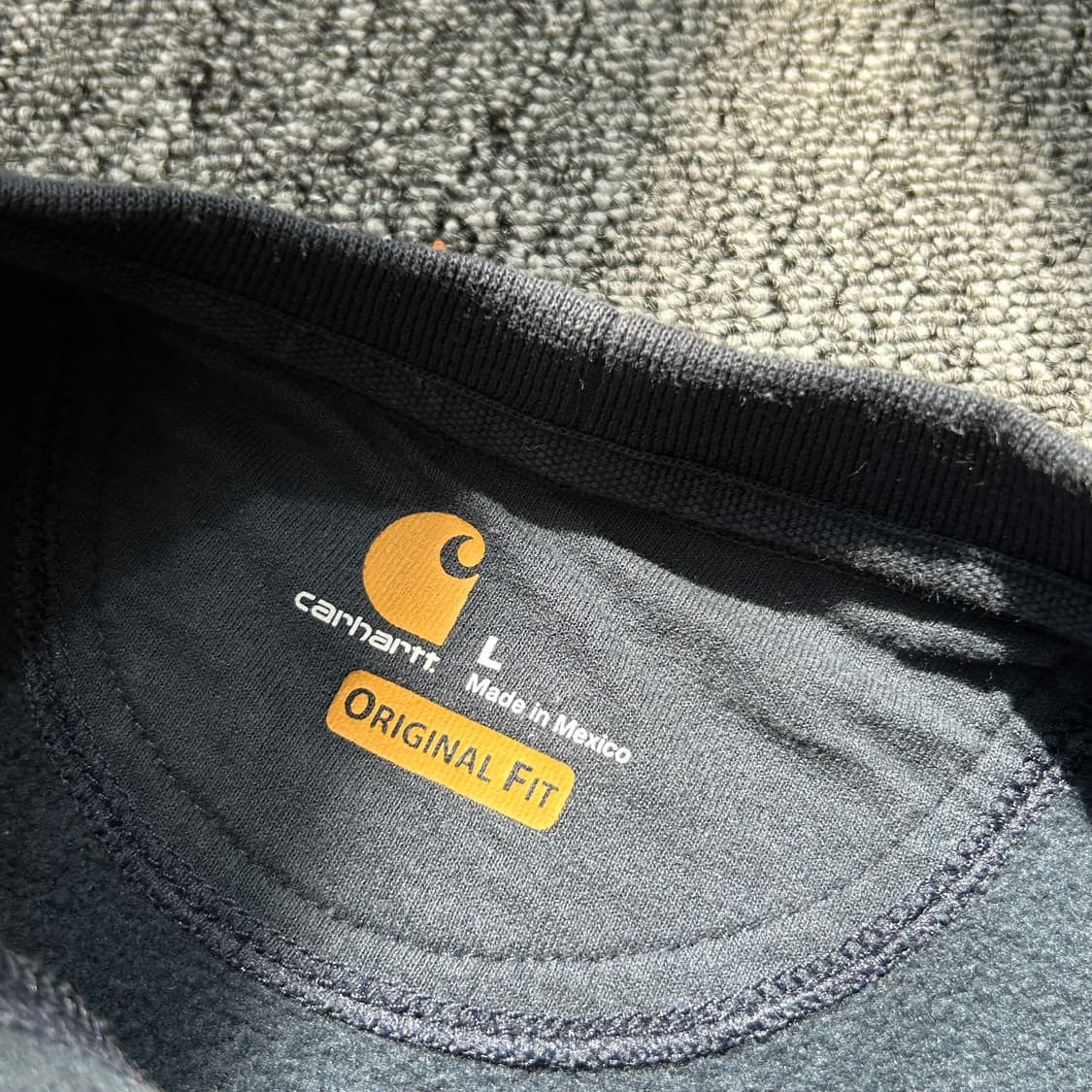 칼하트 미드웨이트 네이비 스웻셔츠 상품이미지6