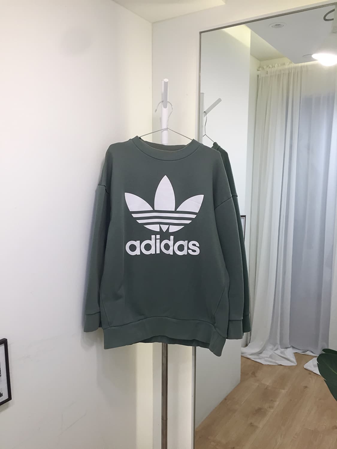 Unisex Adidas Sweatshirt 110 상품이미지4