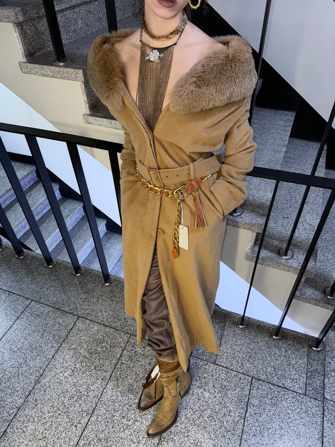 fur collar maxi coat 상품이미지4