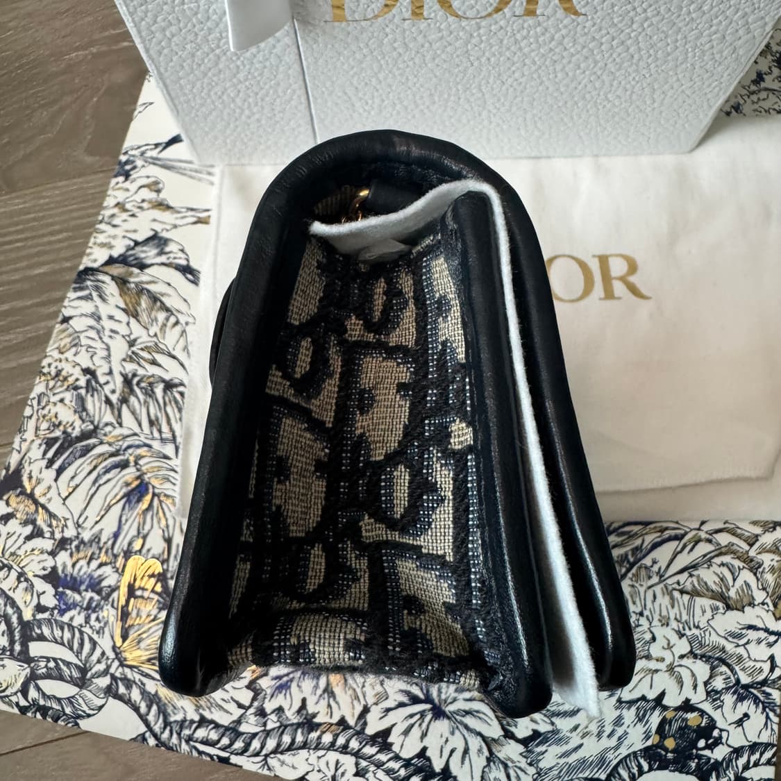 디올 오블리크 몽테인 나노 파우치 크로스백 상품이미지4