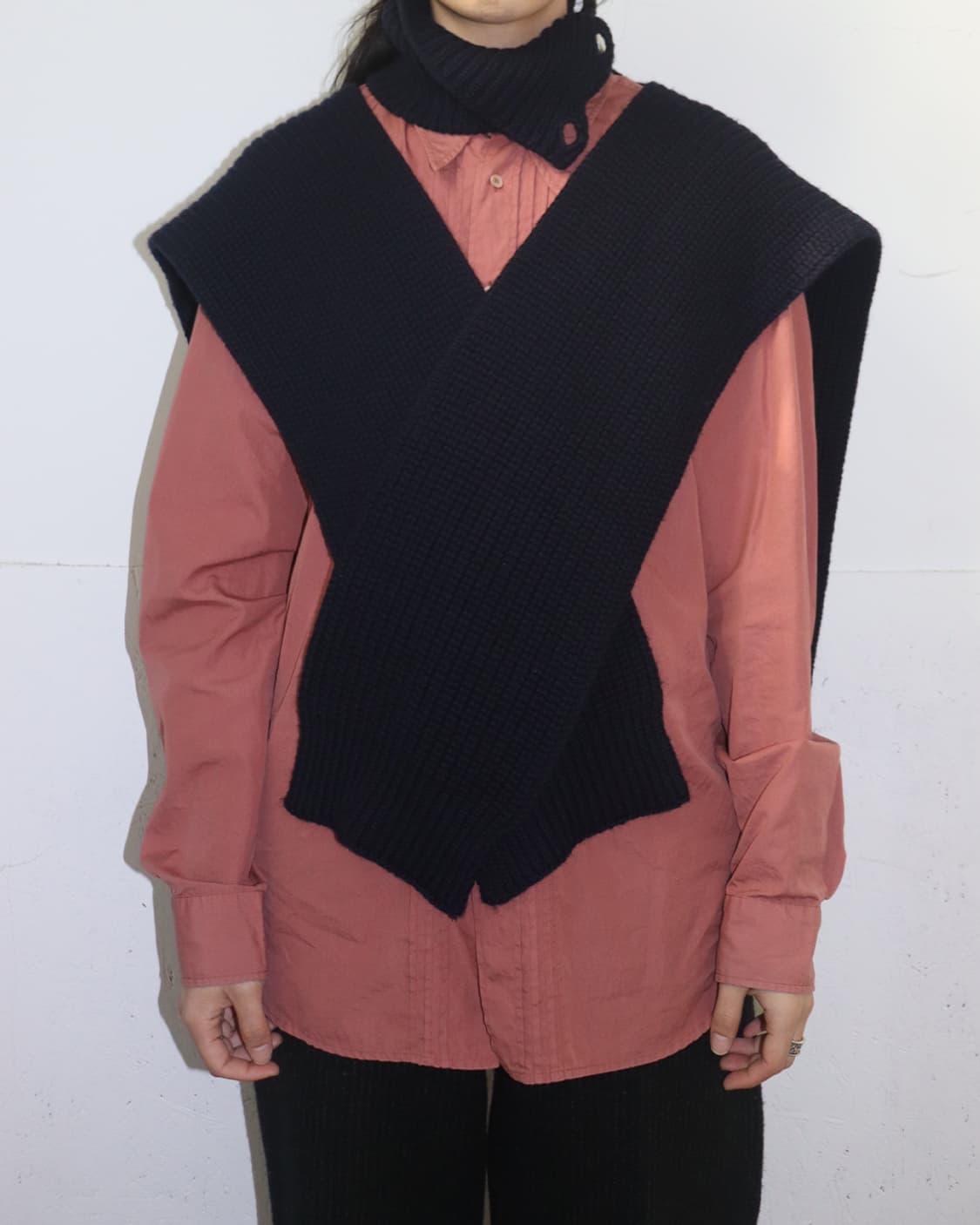 라프 시몬스 화이트 버튼 니트 케이프 상품이미지2