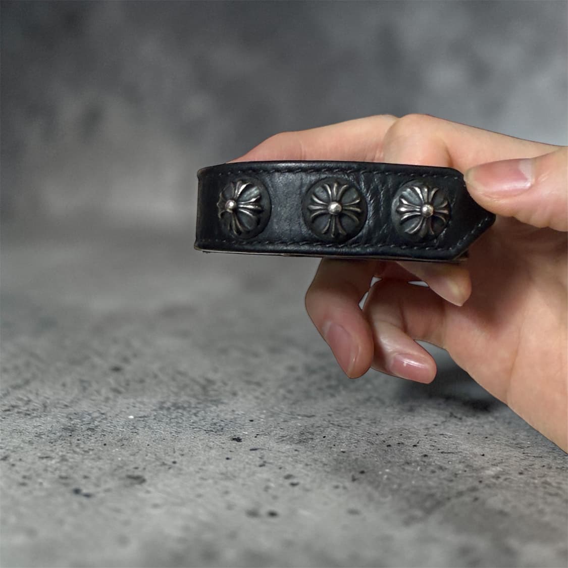 크롬하츠 3버튼 크로스 레더 팔찌  상품이미지3