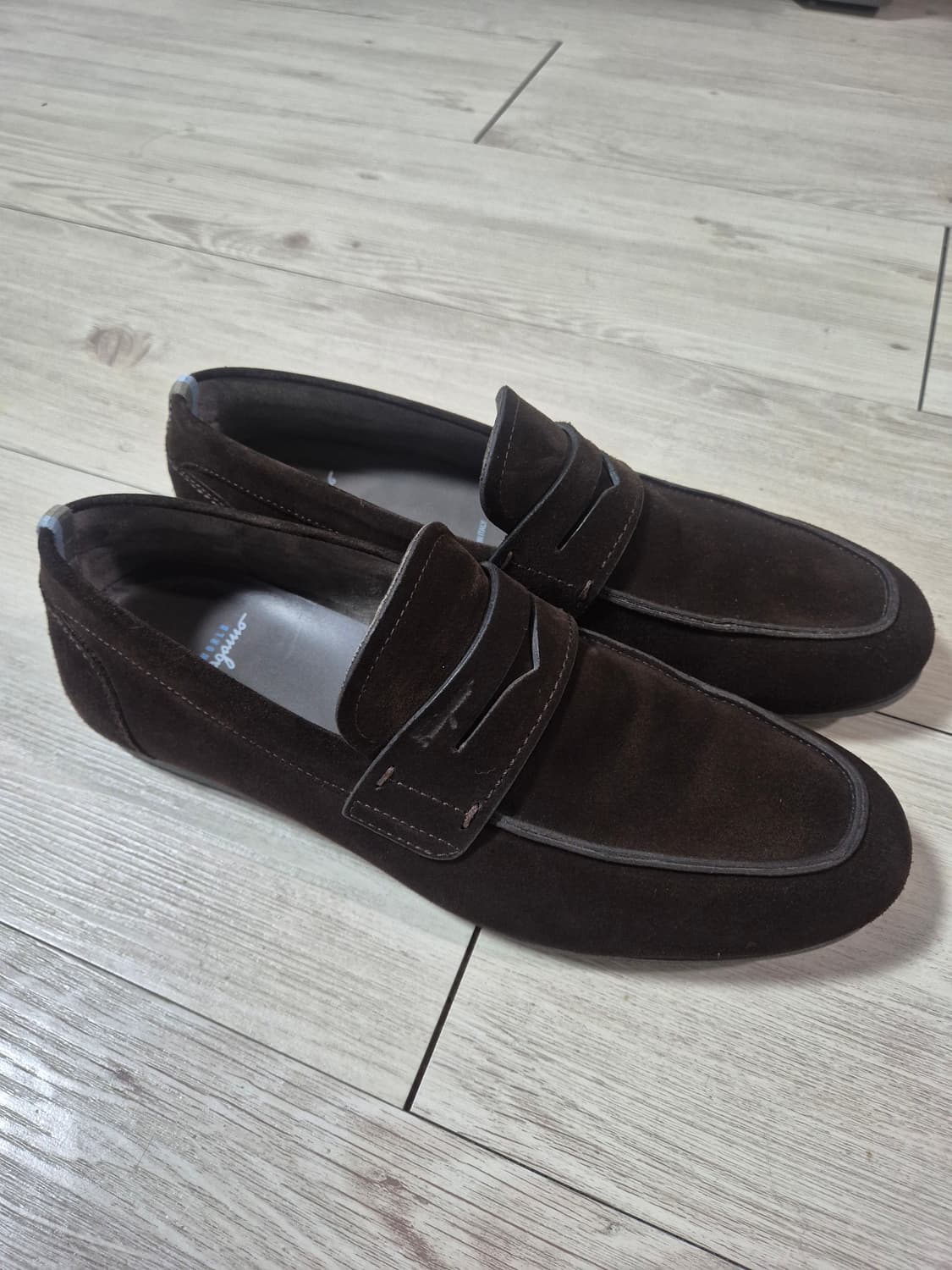 페라가모 월드 브라운 스웨이드 로퍼 8.5 265 상품이미지1