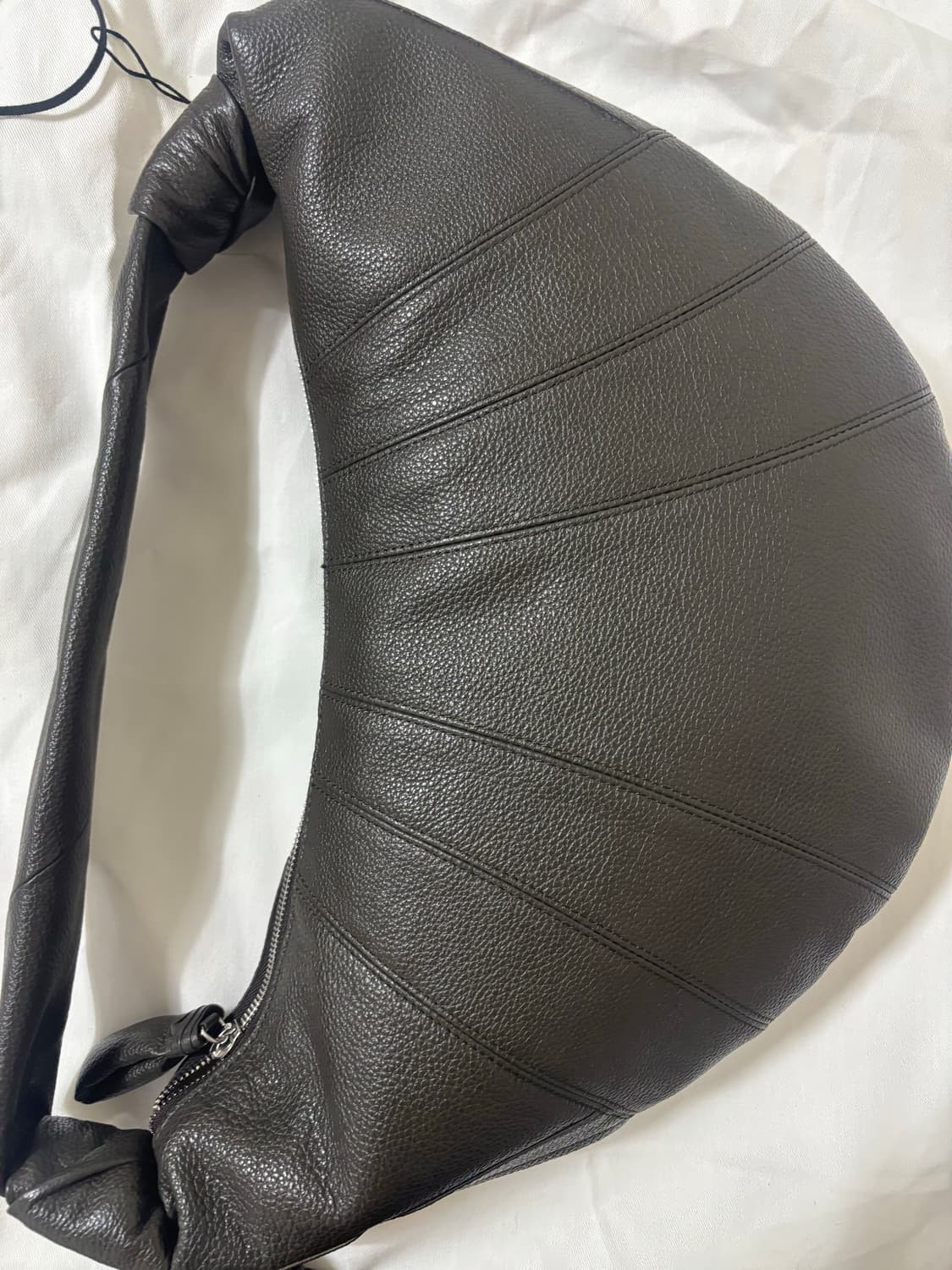 르메르 포춘백 라지 소가죽 마레카지 정품 차정원가방 상품이미지4